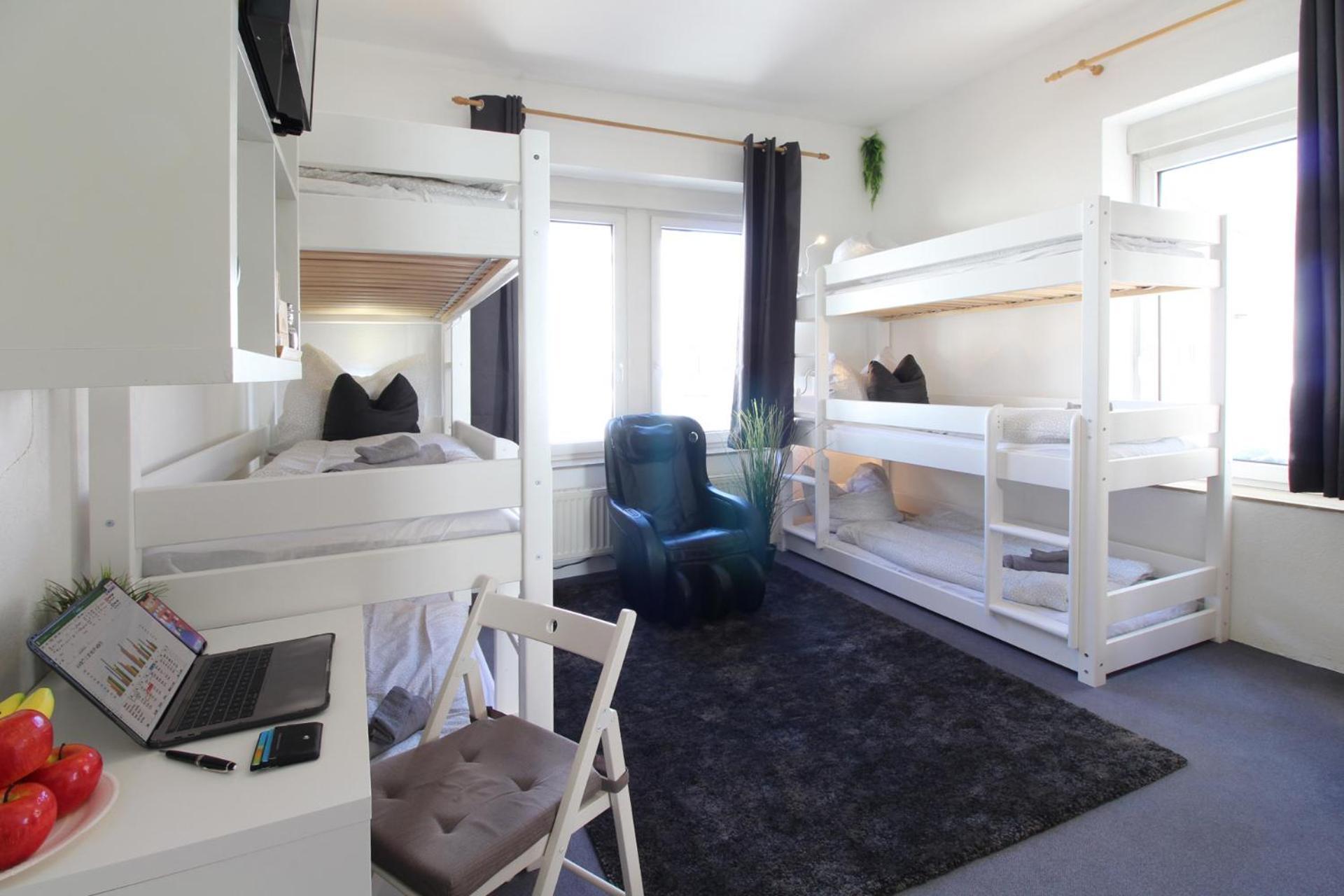 Hotel Ulm Zentrum - Komplettes Zimmer, Hochbett, Android Tv & Eigenem Bad - Perfekt Fuer Familien & Gruppen Extérieur photo