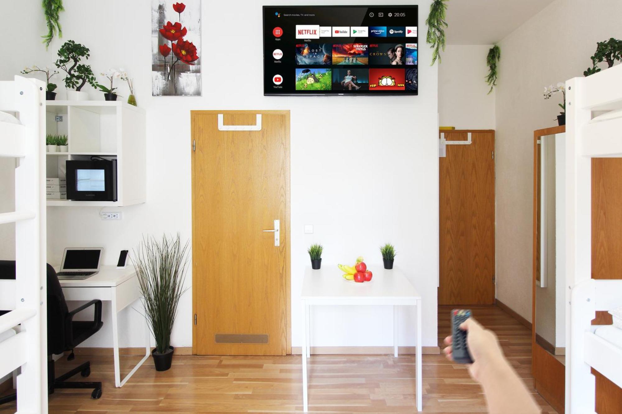 Hotel Ulm Zentrum - Komplettes Zimmer, Hochbett, Android Tv & Eigenem Bad - Perfekt Fuer Familien & Gruppen Extérieur photo