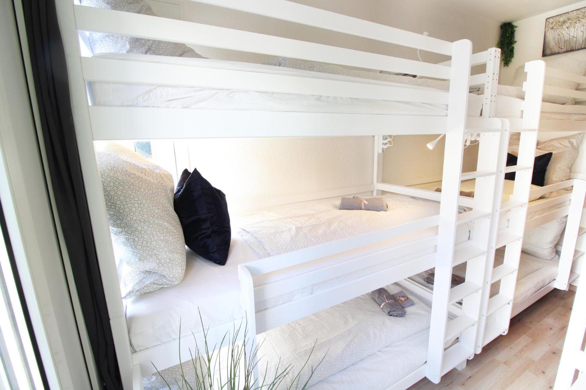 Hotel Ulm Zentrum - Komplettes Zimmer, Hochbett, Android Tv & Eigenem Bad - Perfekt Fuer Familien & Gruppen Extérieur photo