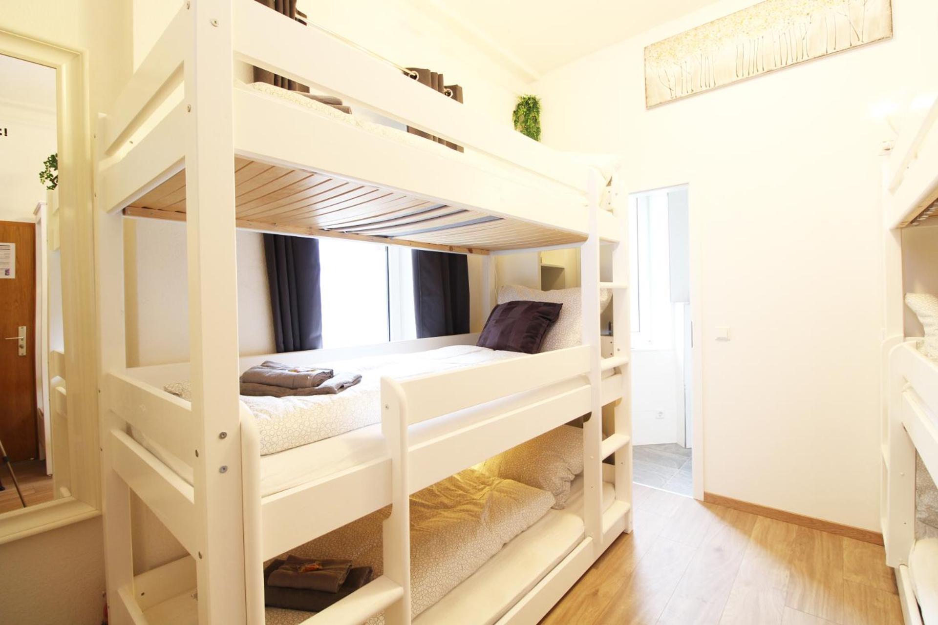 Hotel Ulm Zentrum - Komplettes Zimmer, Hochbett, Android Tv & Eigenem Bad - Perfekt Fuer Familien & Gruppen Extérieur photo