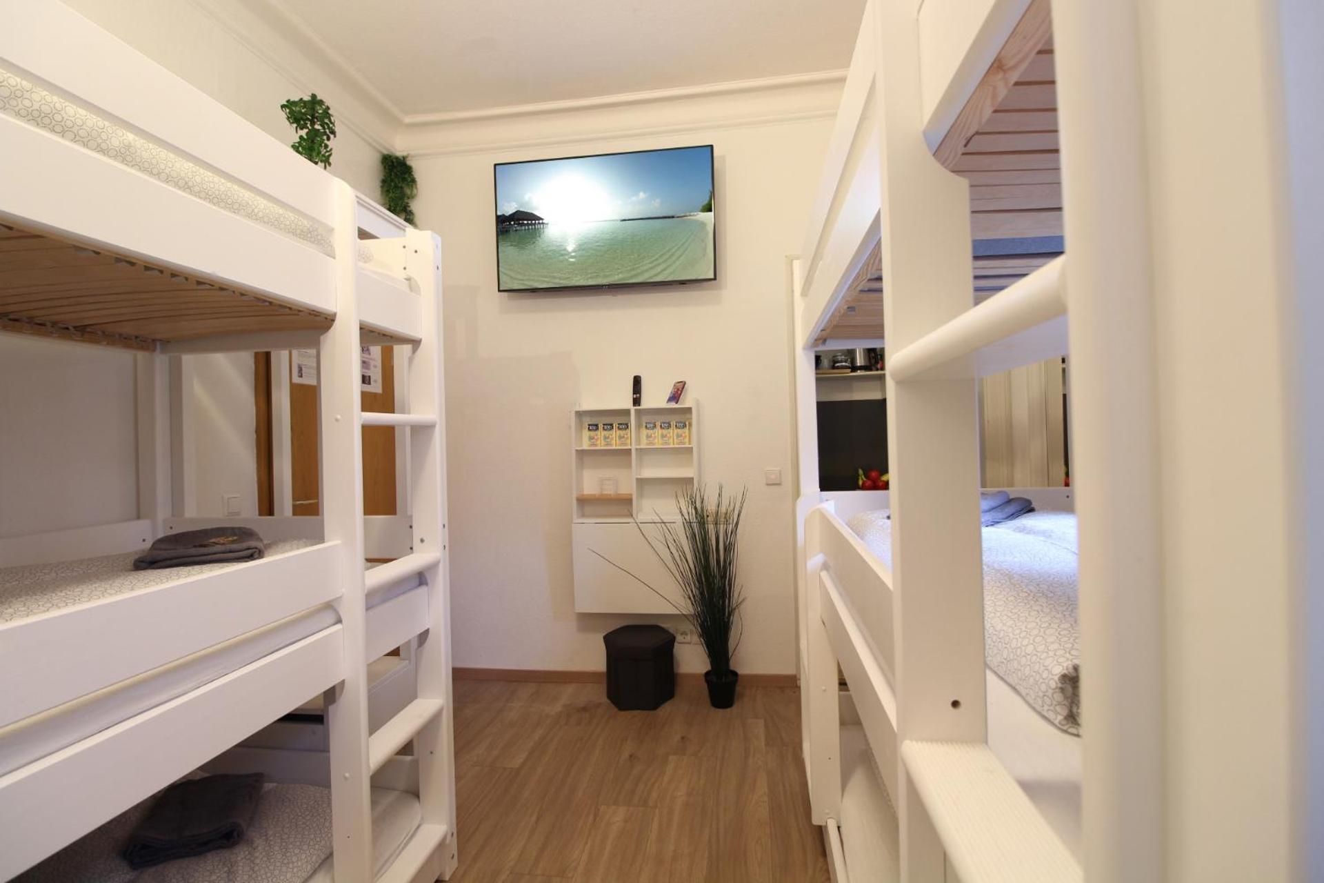 Hotel Ulm Zentrum - Komplettes Zimmer, Hochbett, Android Tv & Eigenem Bad - Perfekt Fuer Familien & Gruppen Extérieur photo