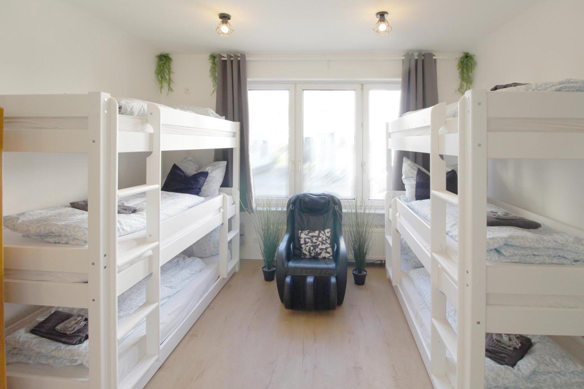 Hotel Ulm Zentrum - Komplettes Zimmer, Hochbett, Android Tv & Eigenem Bad - Perfekt Fuer Familien & Gruppen Extérieur photo